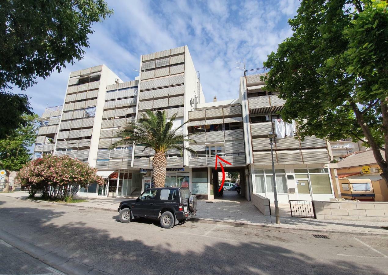 Apartment DINA Omiš Buitenkant foto